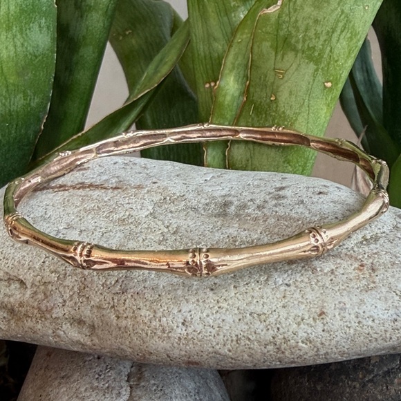 10 karat gold bamboo style bangle